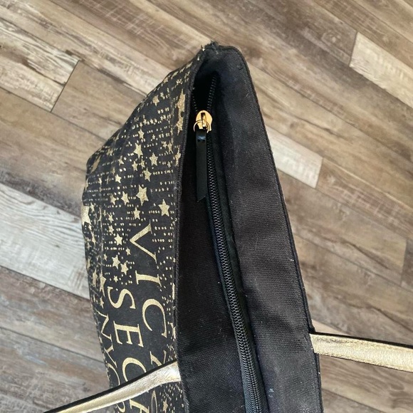 Victoria’s Secret NYC 2018 black and gold tote bag. - Picture 5 of 6